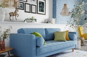 Дизайн комнаты с синим диваном