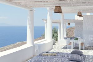 Балкон в греческом стиле