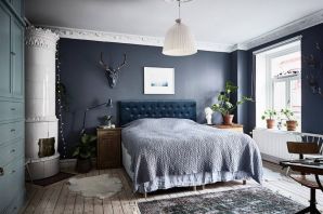 Серо синий интерьер спальни