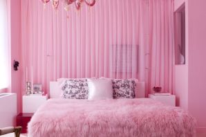 Розавая комната