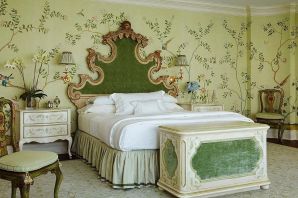 Спальня в стиле рококо и барокко