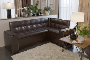 Кухонный кожаный диван