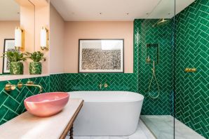 Зеленая современная ванна