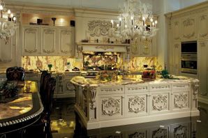 Кухонный гарнитур в стиле барокко