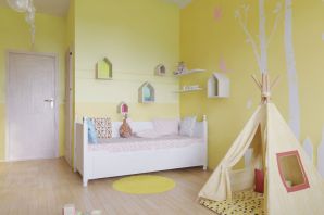 Окраска стен детской комнаты