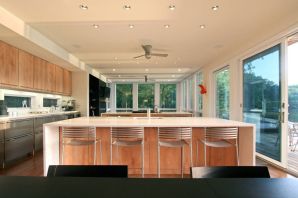 Дизайн кухонь с низкими потолками