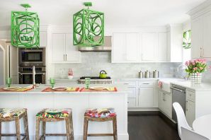 Интерьеры кухонь с зелеными акцентами