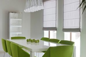 Зеленые кухонные стулья