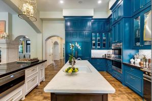 Сочетание синего цвета в интерьере кухни