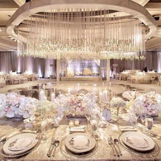 Красивый свадебный зал