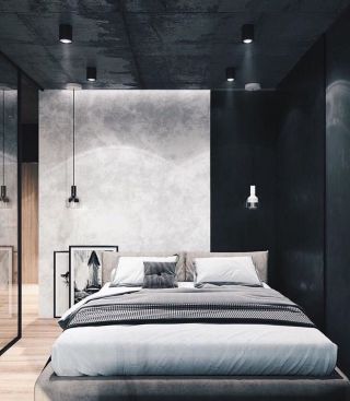 Черный потолок в интерьере спальни