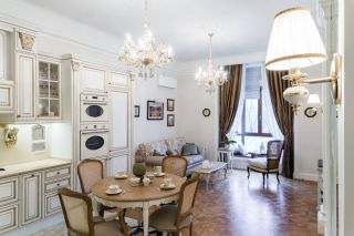 Интерьер двухкомнатной квартиры в классическом стиле