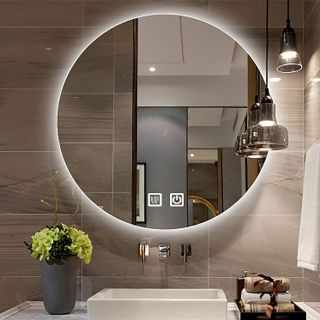 Овальное зеркало в ванную комнату с подсветкой