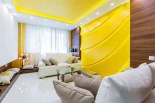 Серо желтая комната