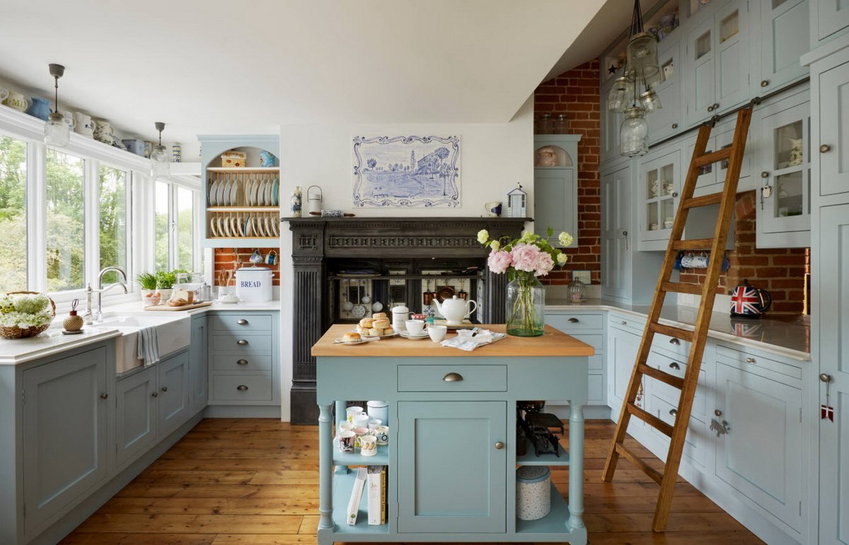 Дачная кухня в стиле Кантри