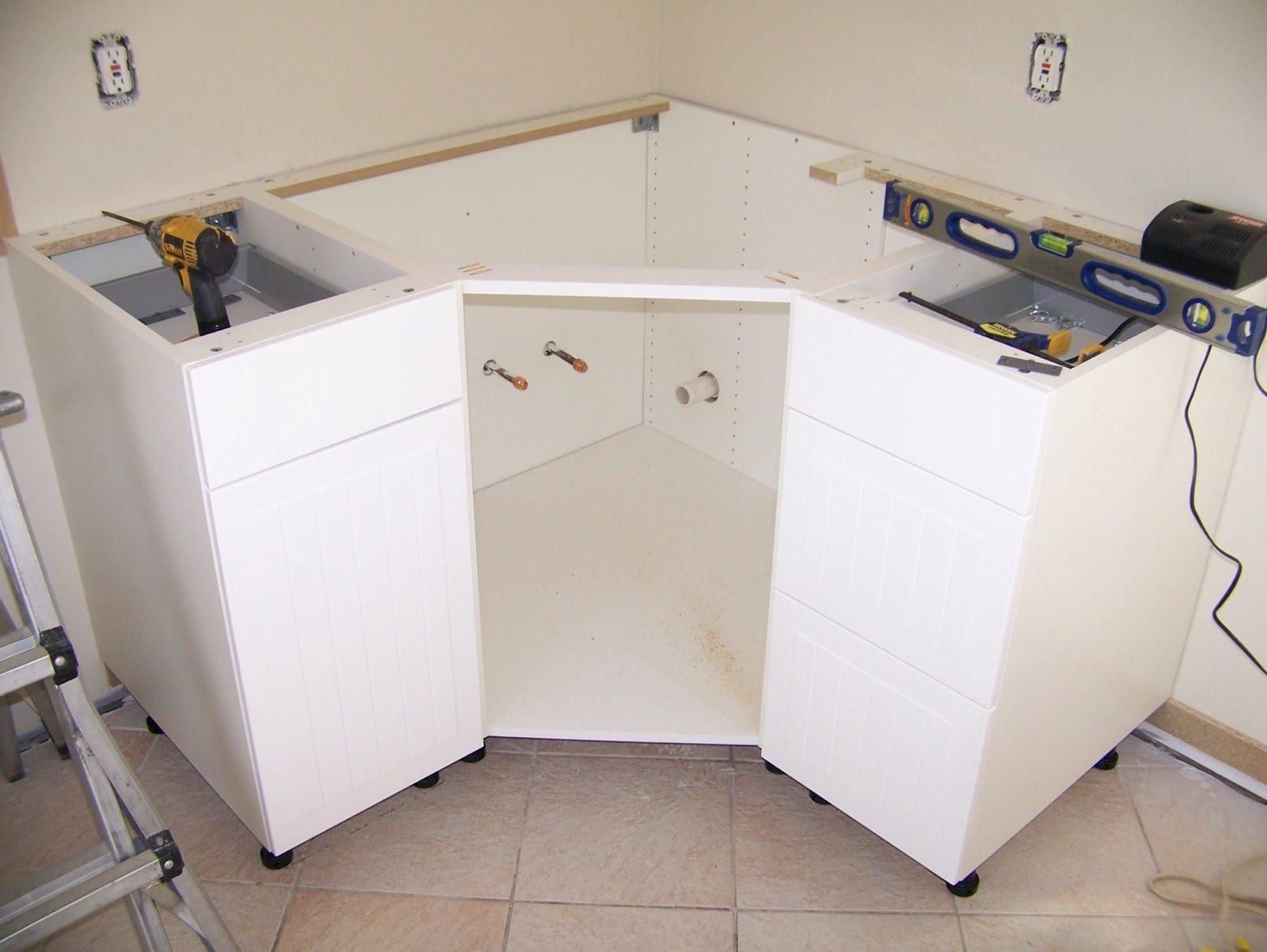 шкаф для угловой мойки для кухни размеры