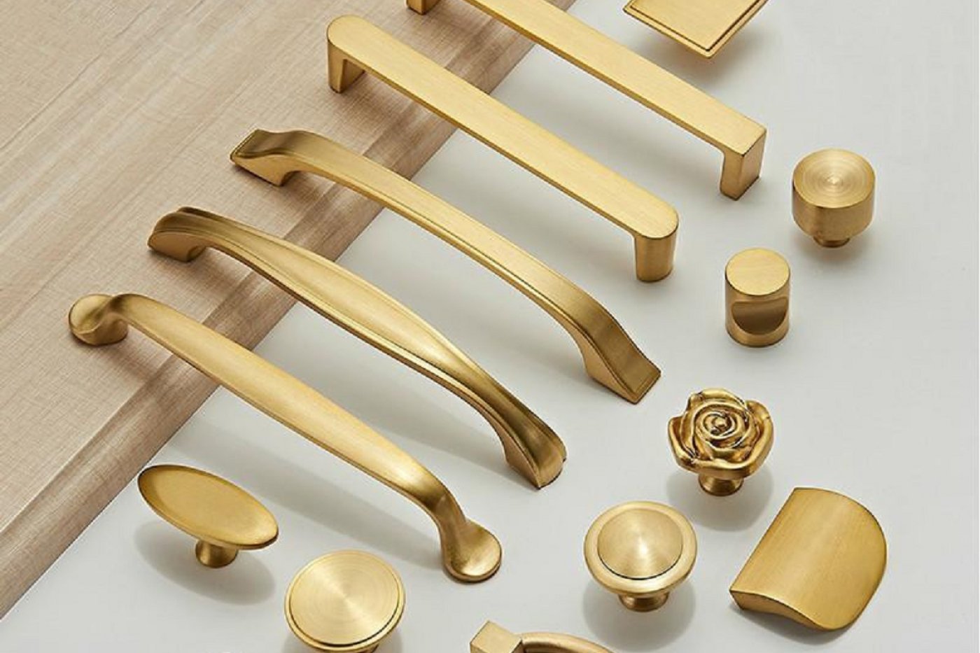 Ручки Furniture knob / Plate Brass