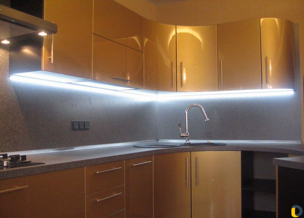 светодиодная лента на кухню под шкафы на батарейках