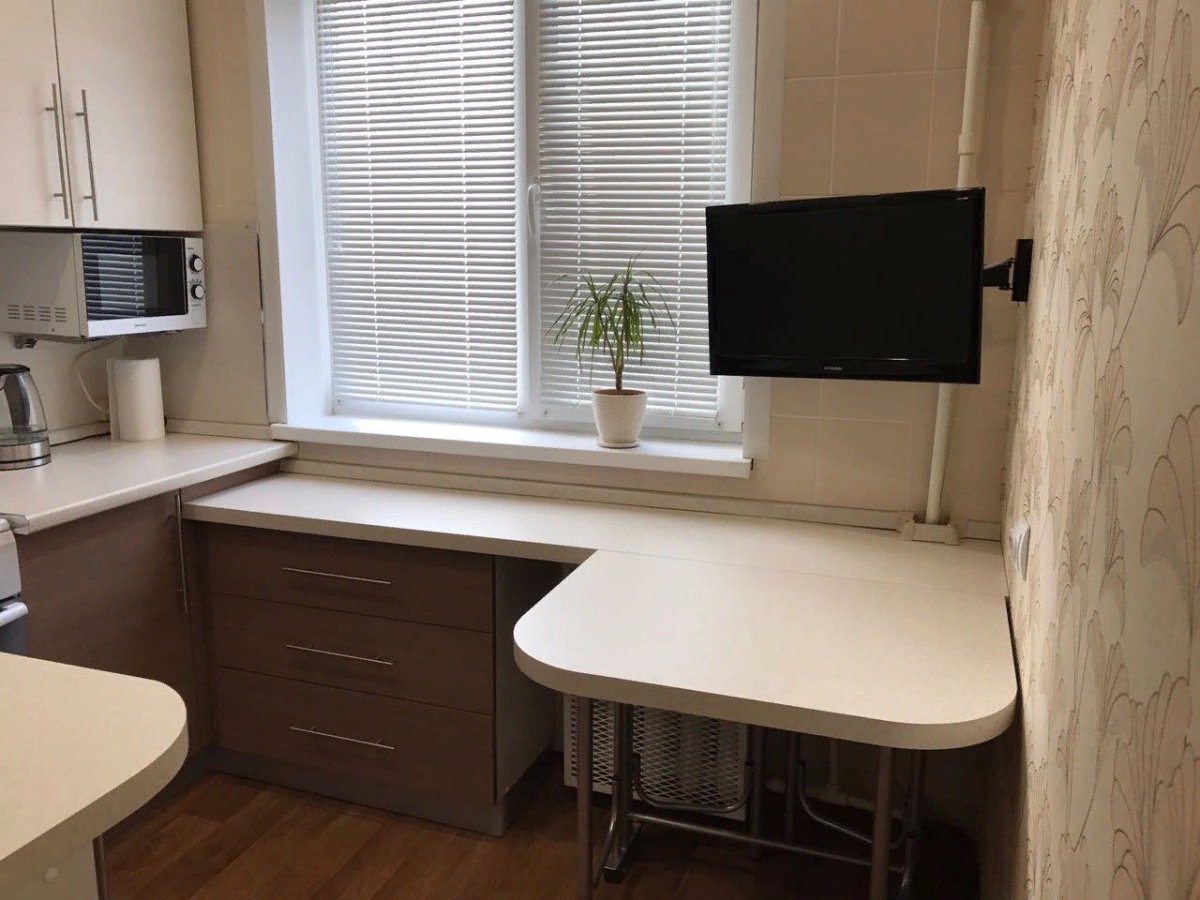 Подоконник-столешница на кухне