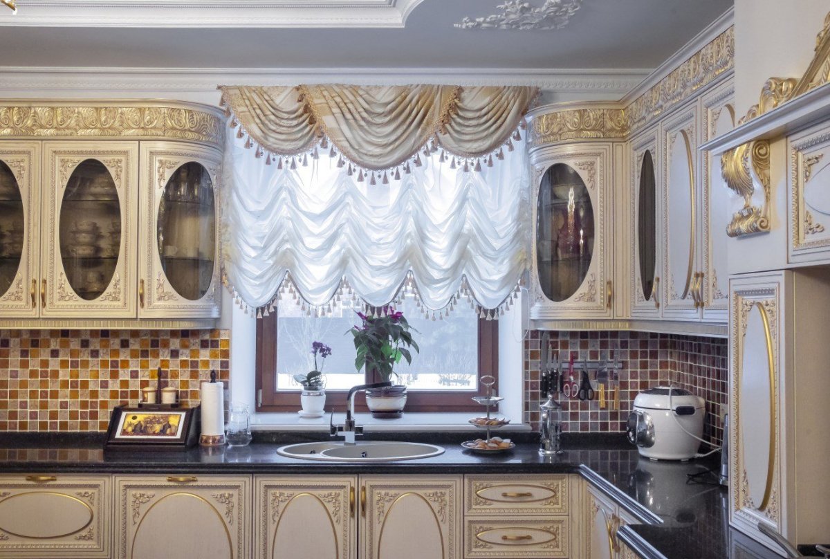 шторы во французском стиле для кухни