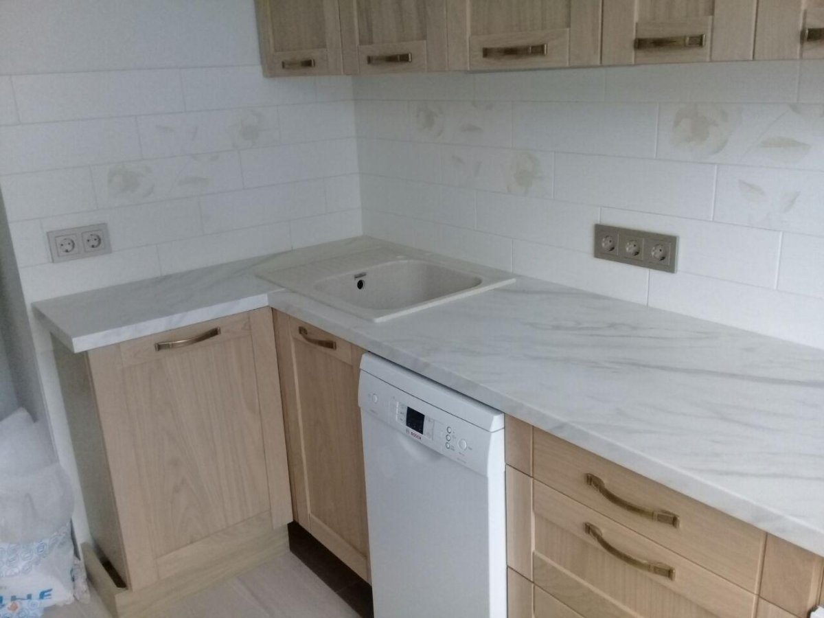 Egger f105 st15 мрамор Торано