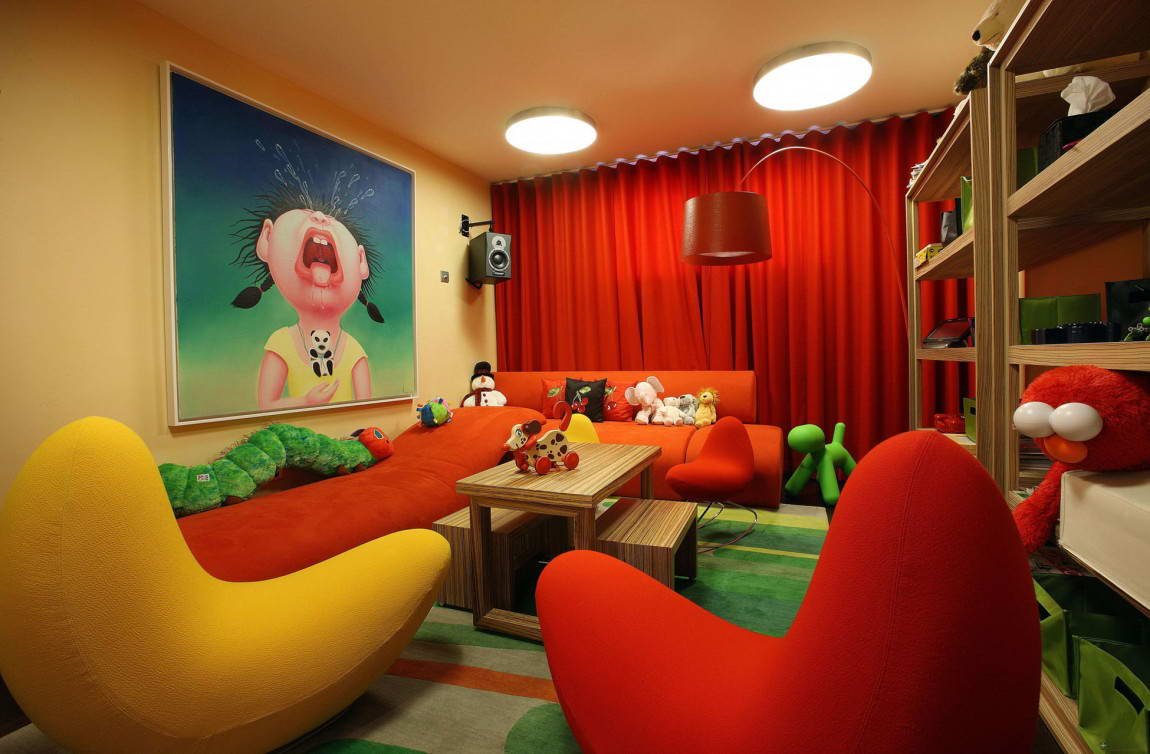 Красная детская комната