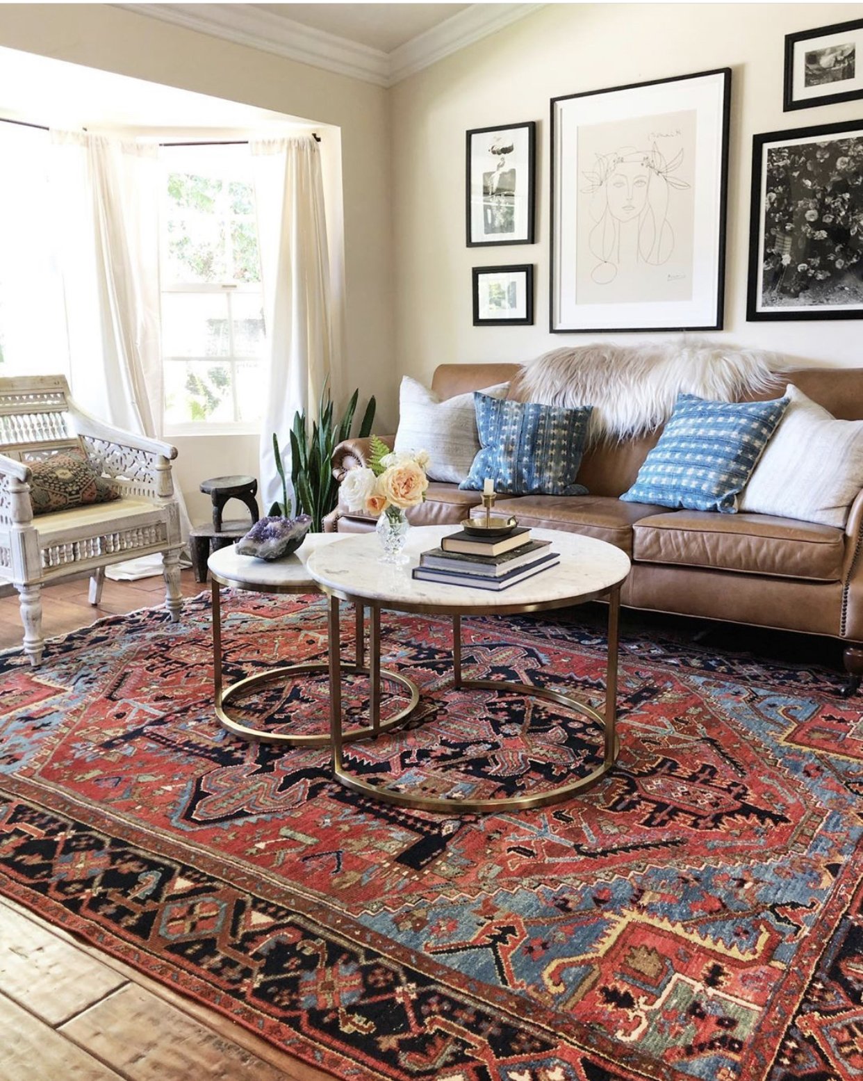 ковры на пол в гостиную современные фото 2020 интерьере