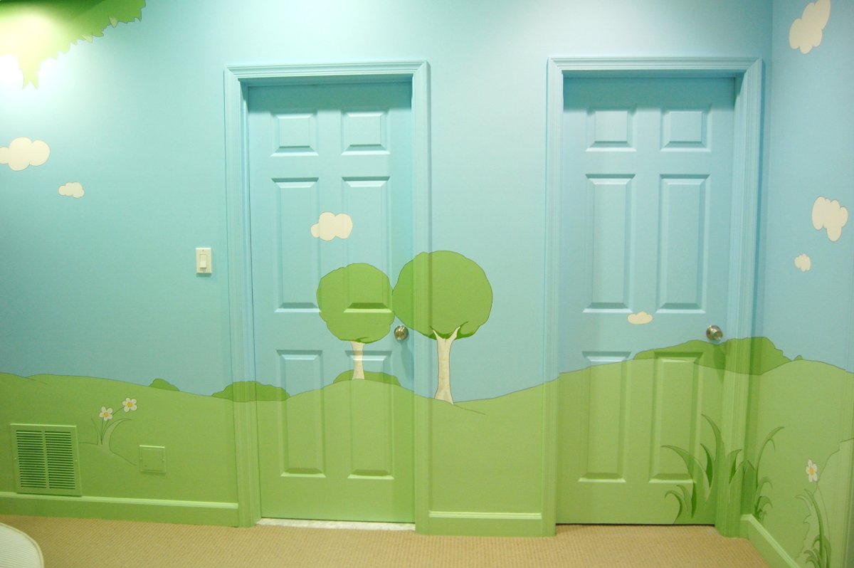 Двери в детскую комнату