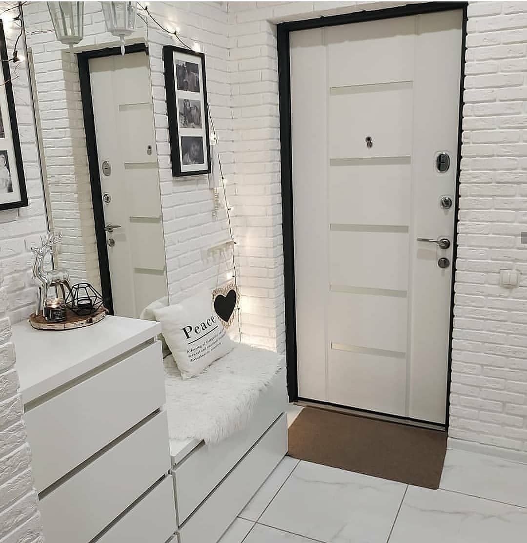 Серые двери в интерьере