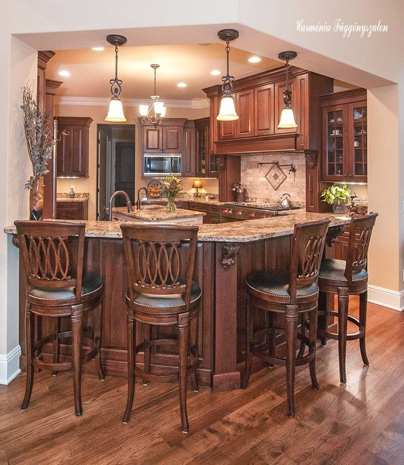 Кухни с барной стойкой