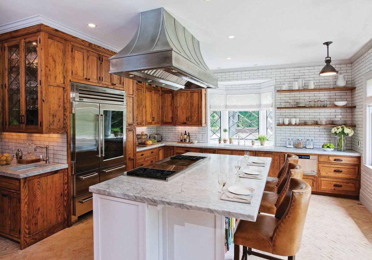 Кухонный остров в стиле Кантри