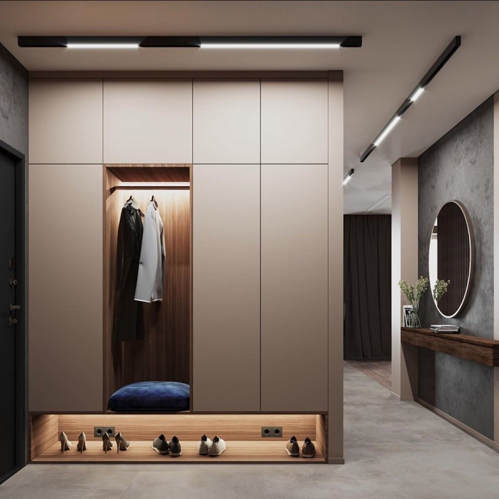 Квадратная прихожая