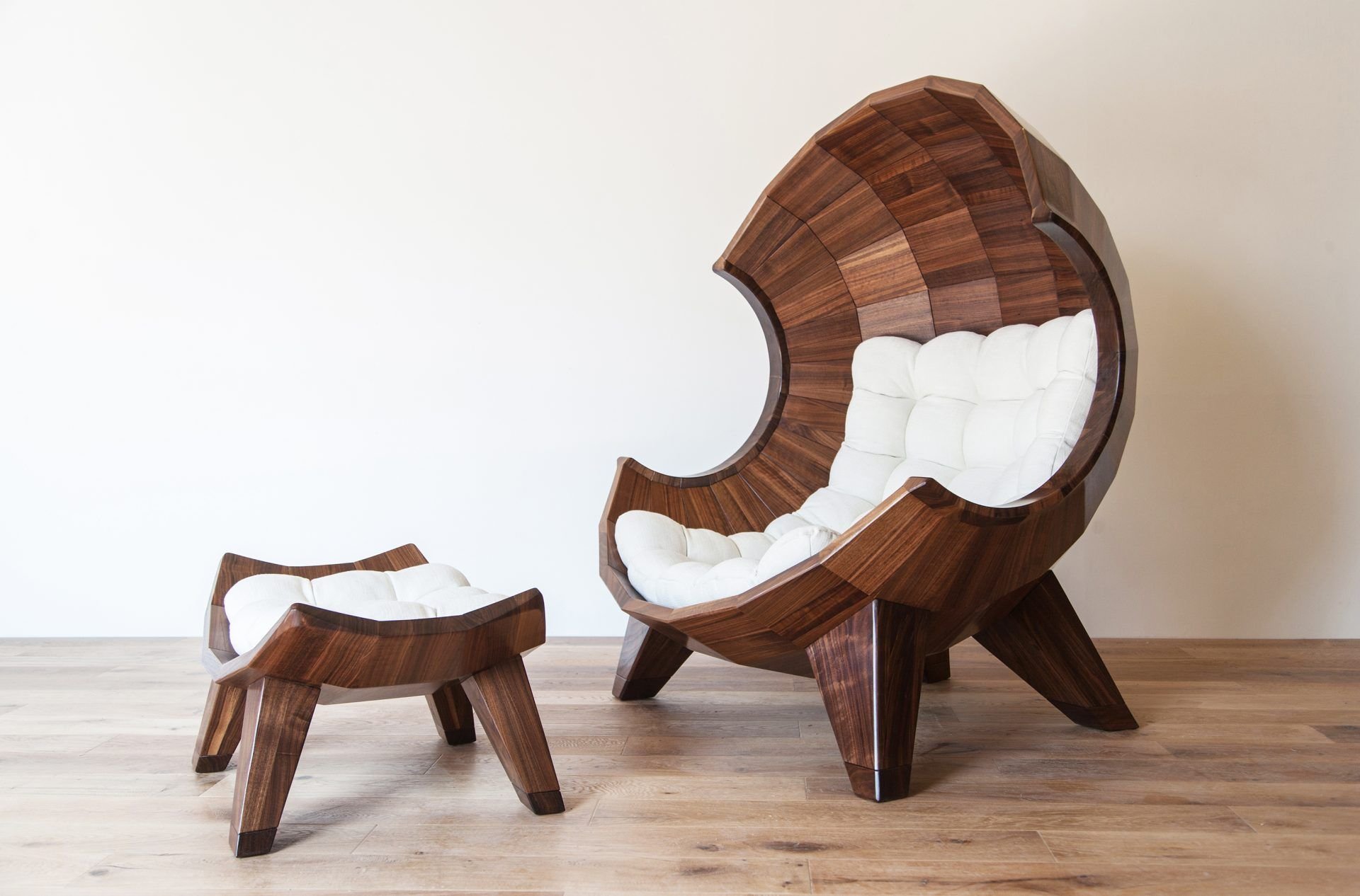 Мягкая и деревянная мебель в Украине