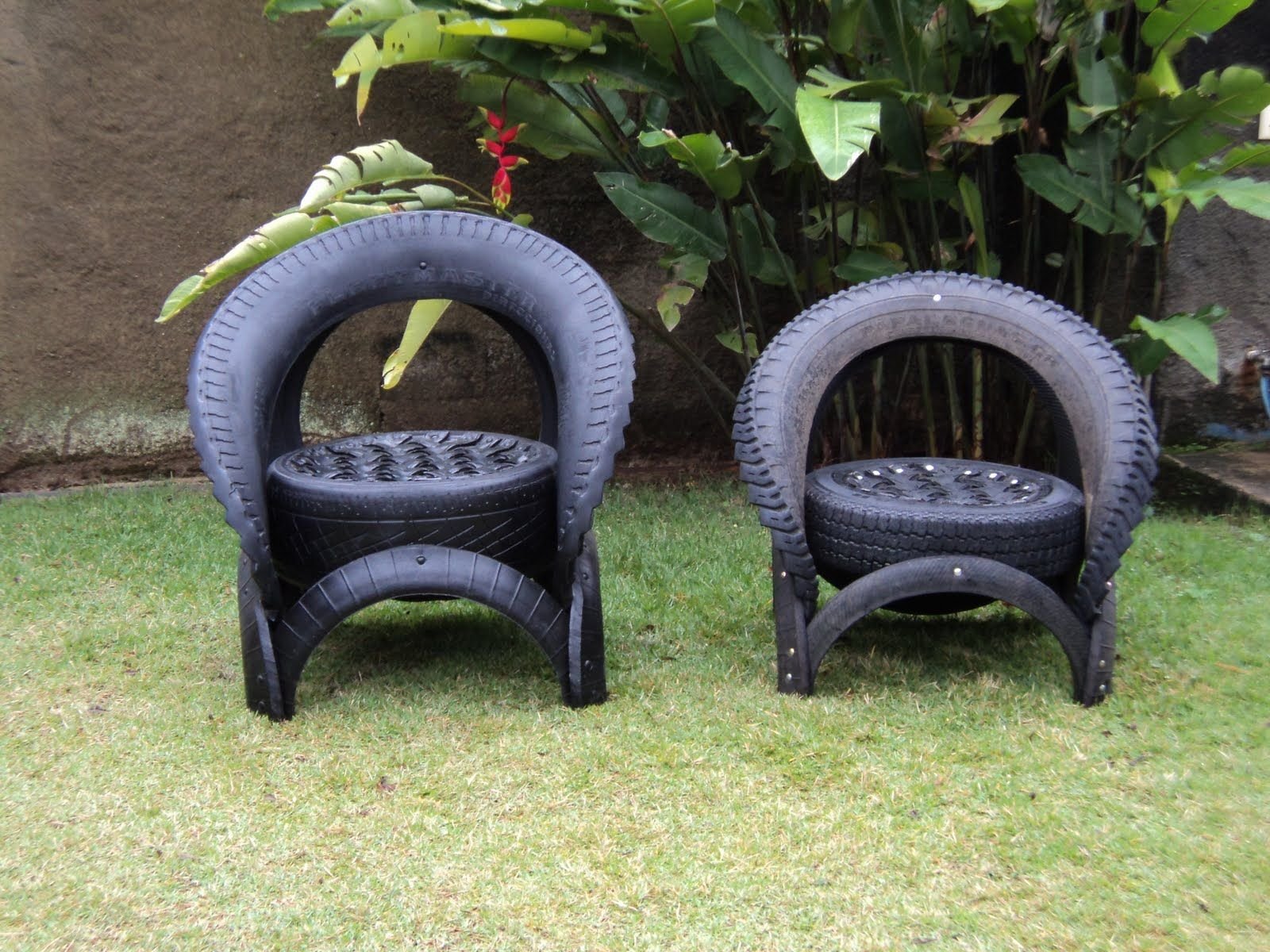 Что сделать из старых шин. Мебель из шин. Фигуры из шин для сада. Кресло из автомобильных покрышек. Мебель из шин для сада.