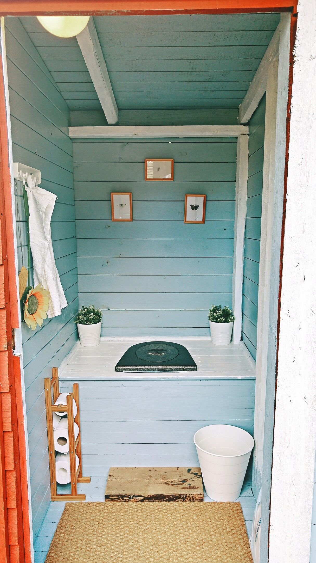 Красивый садовый туалет на даче - идеи дизайна, фото | Сажаем Сад