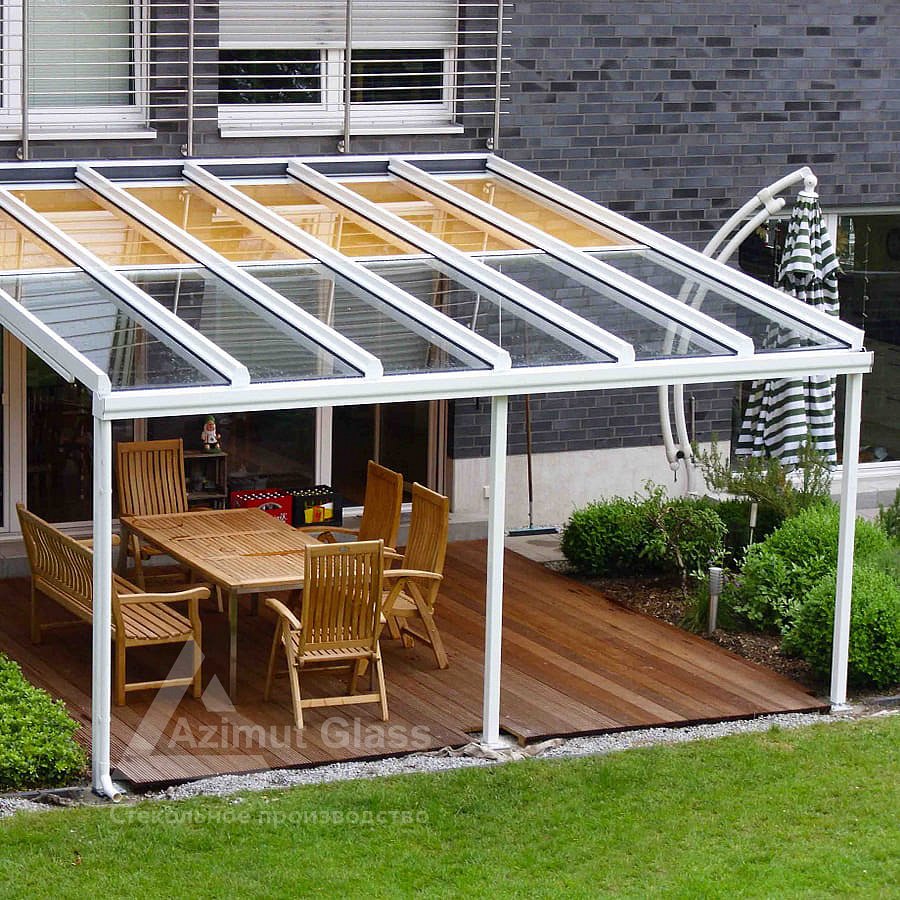 Террасаса с крыше из поликарбоната