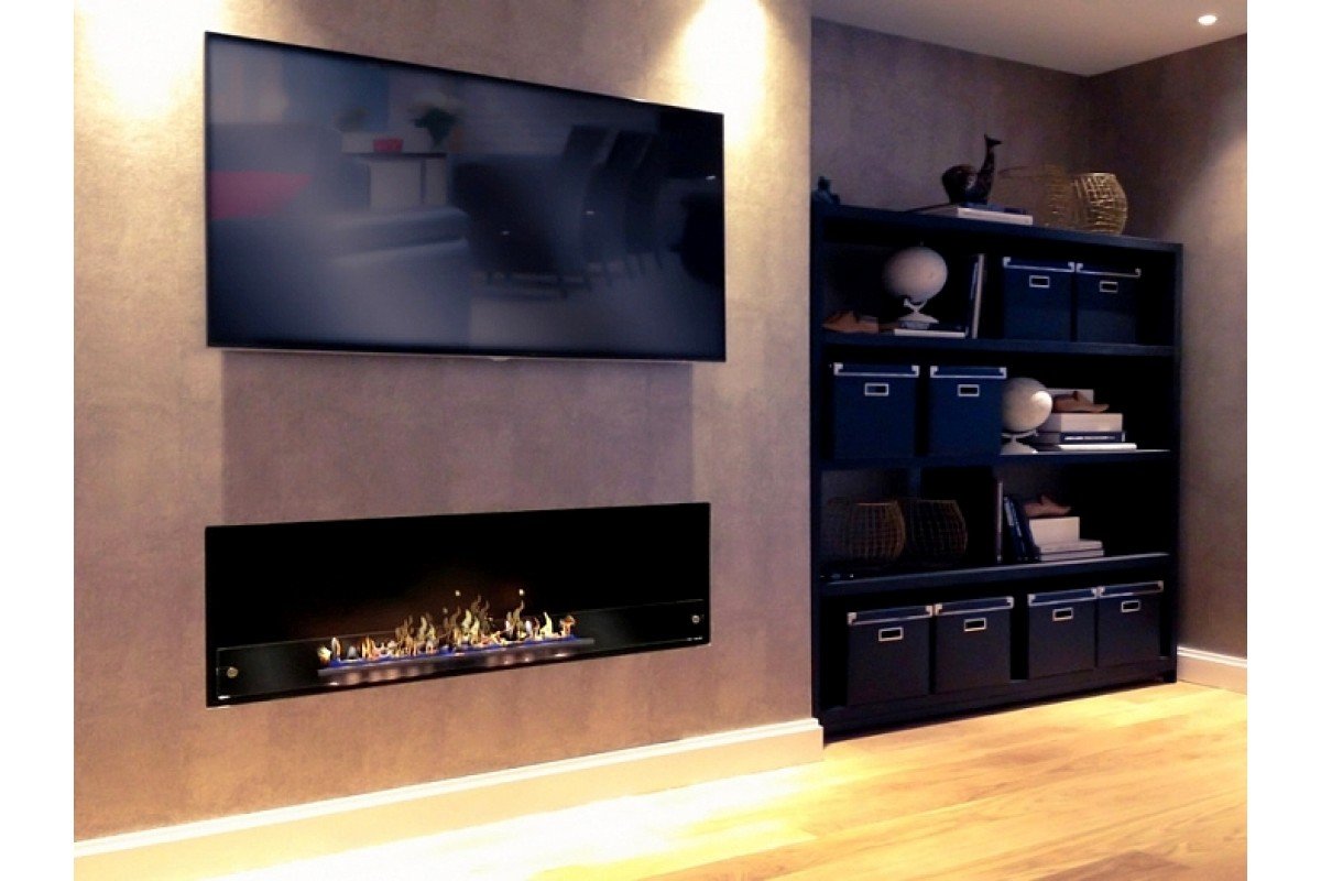 Длинный камин в интерьере