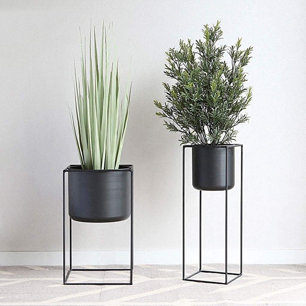 Кашпо напольное на ножках