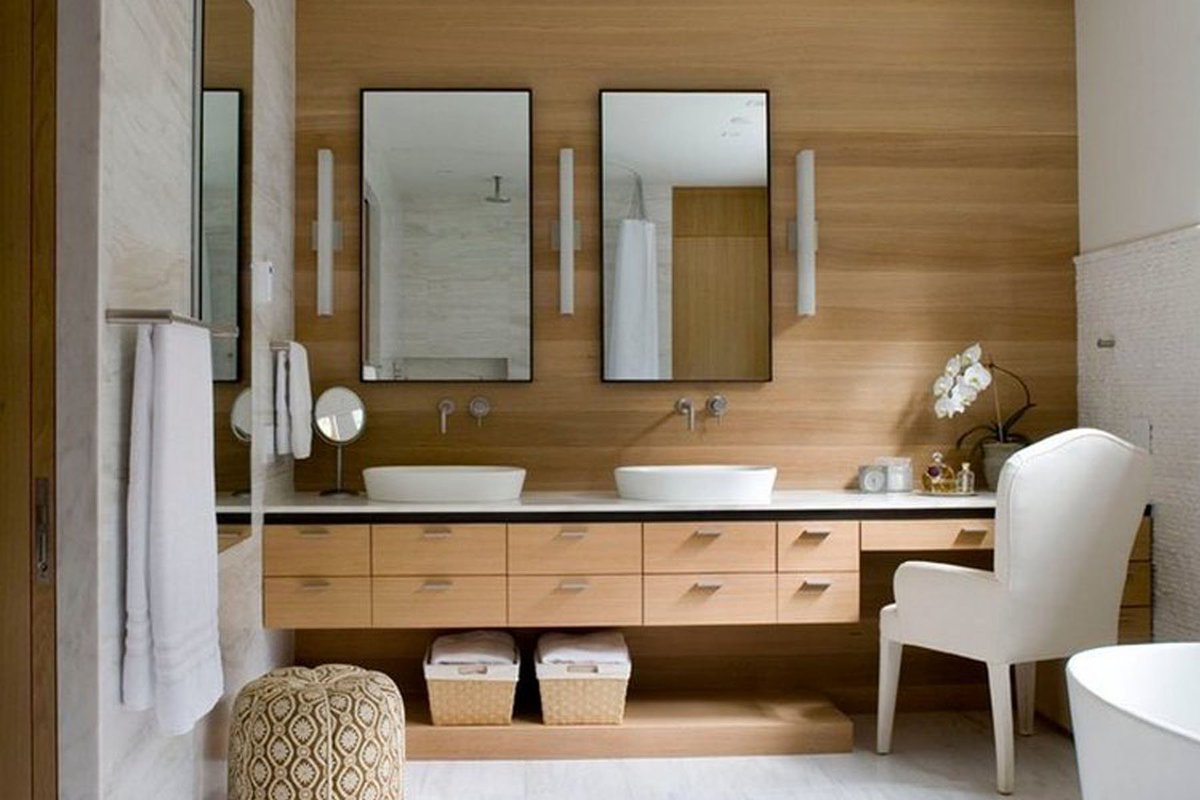 Деревянные панели в ванной