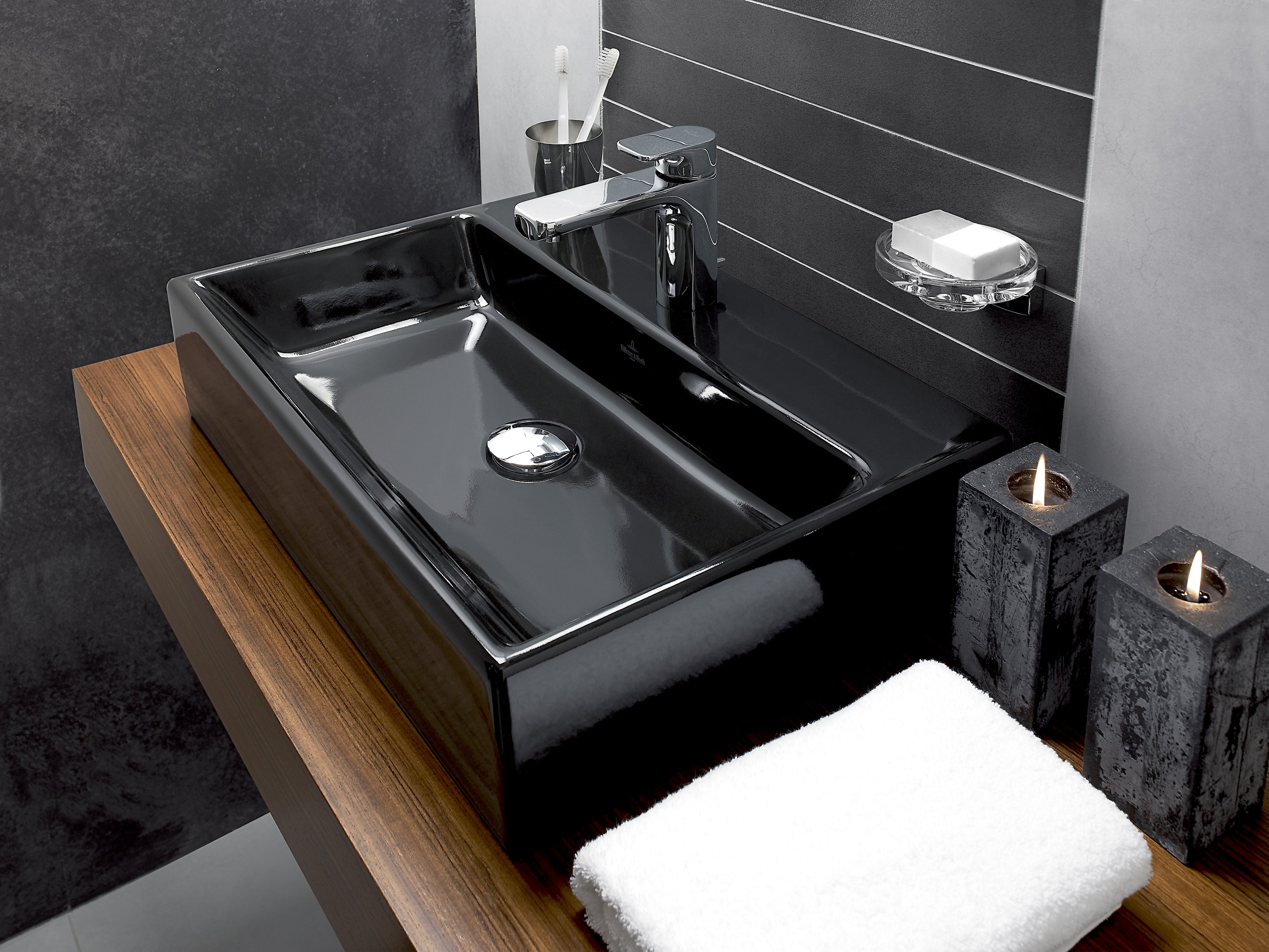 Черная накладная раковина для ванной на столешницу