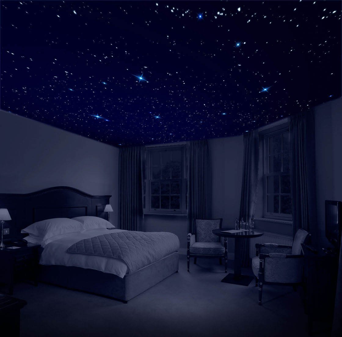 Звездное небо домой. Натяжной потолок звездное небо. Потолок Звёздное небо с мерцанием. Звёздное небо натяжной поток. Натяжной потолок ночное небо.