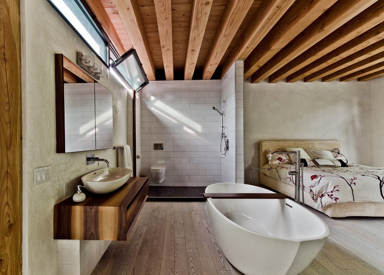Деревянный потолок в ванной (77 фото)