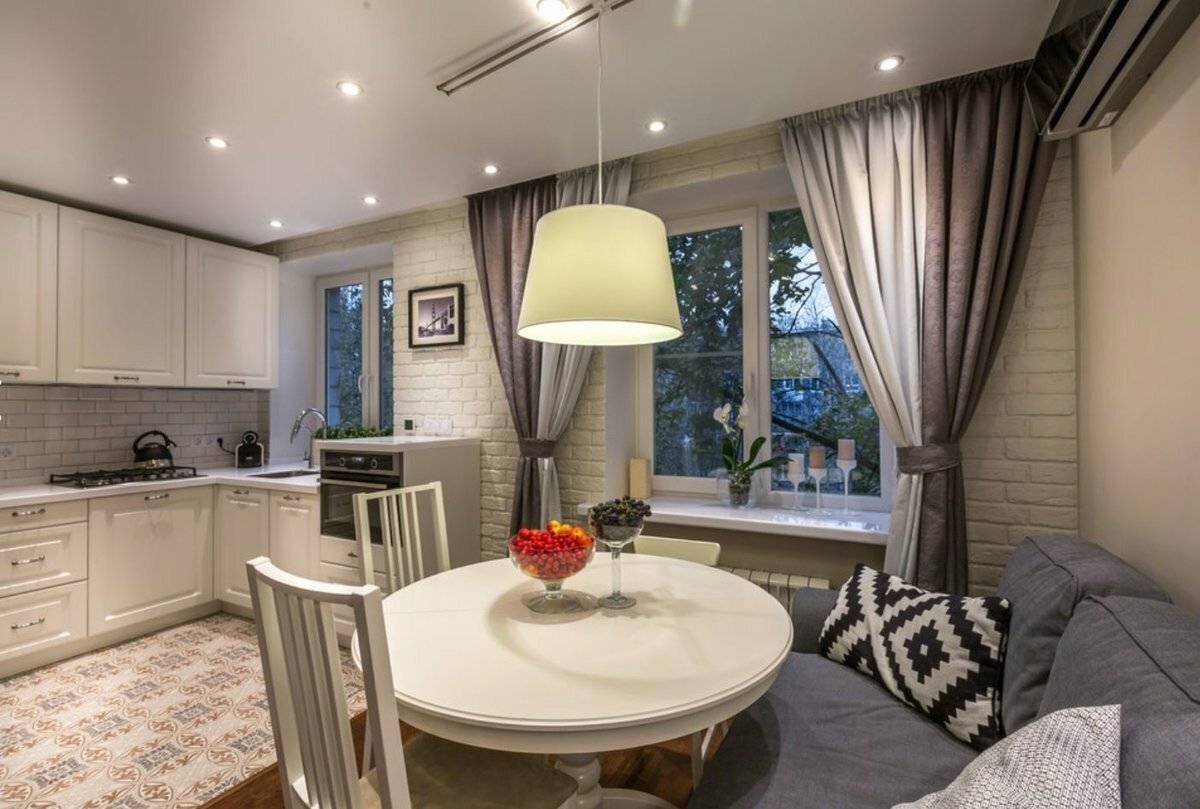 Интерьер кухни в двухкомнатной квартире