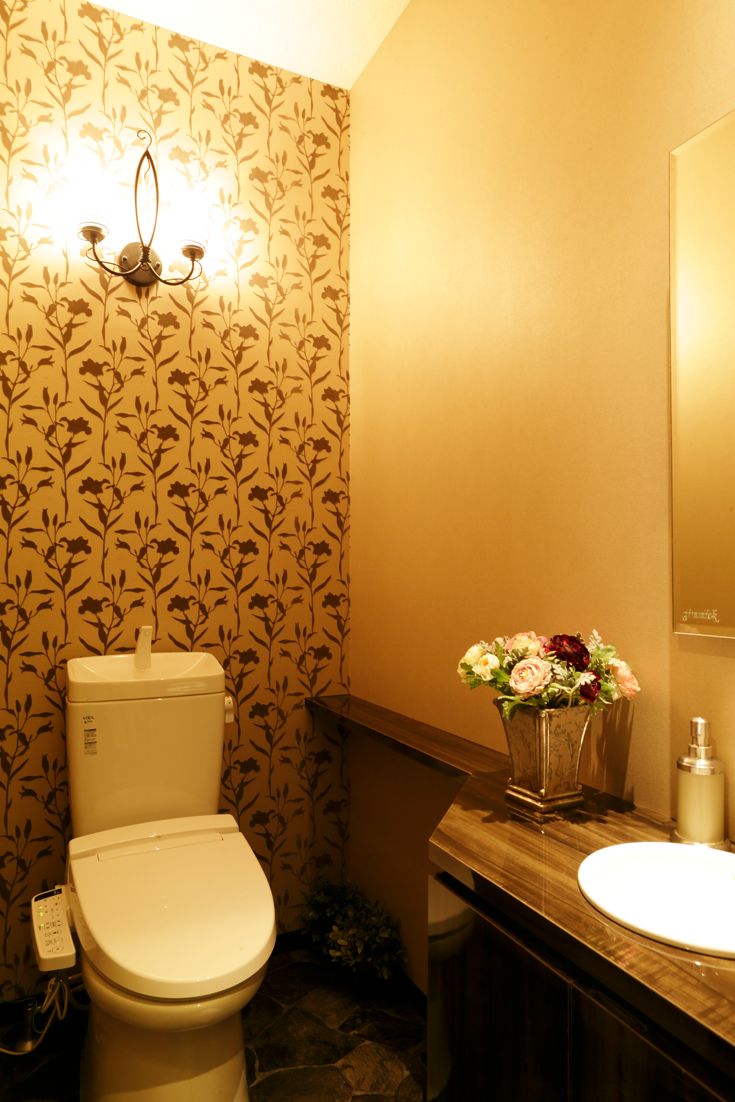 Обои для стен туалета