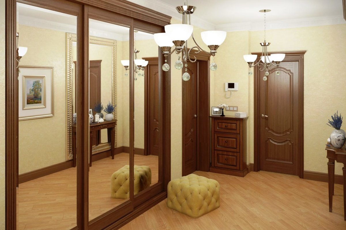 Прихожая с диваном и шкафом