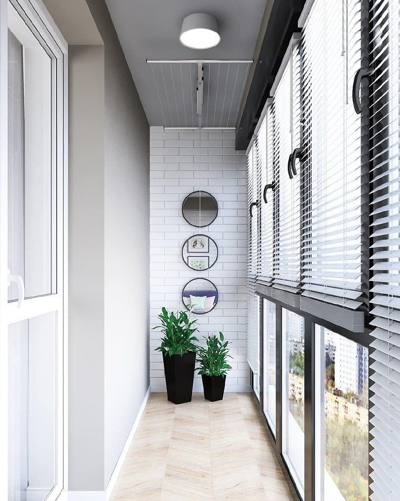 Современная отделка балкона