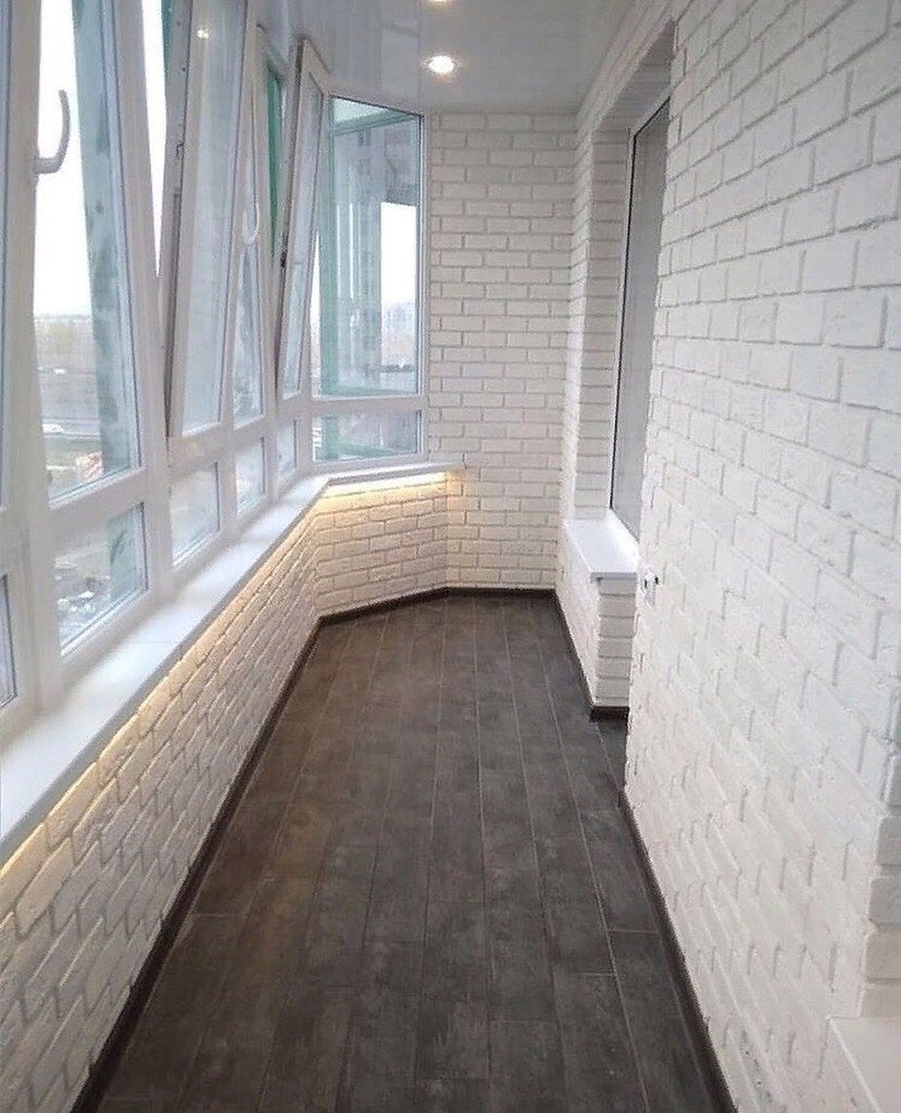 Декоративная штукатурка на лоджии