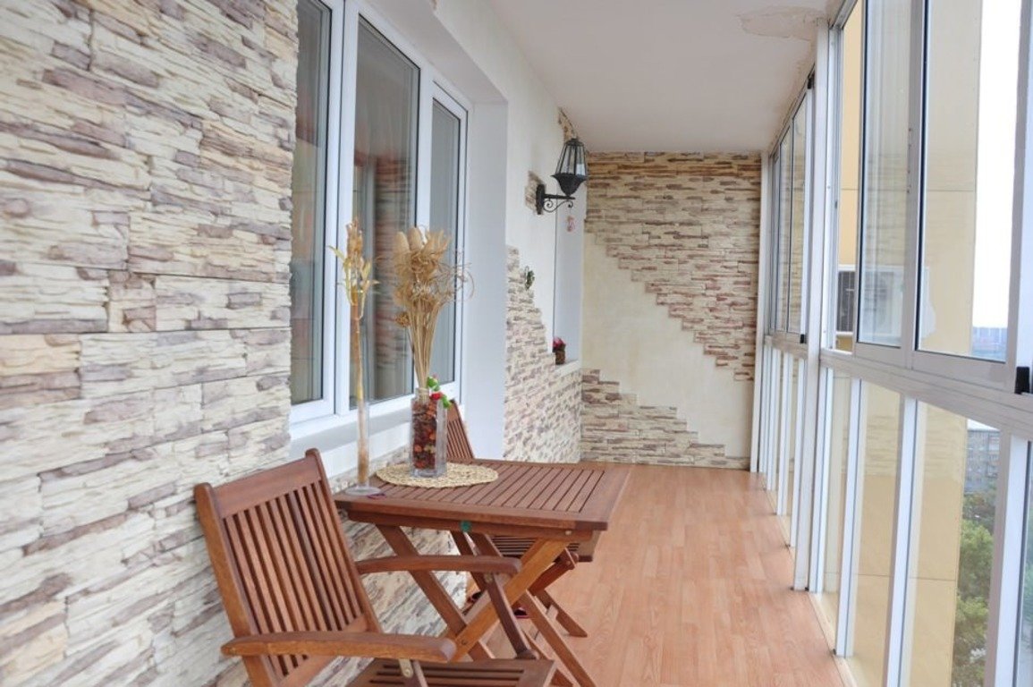 Отделка пола на лоджии