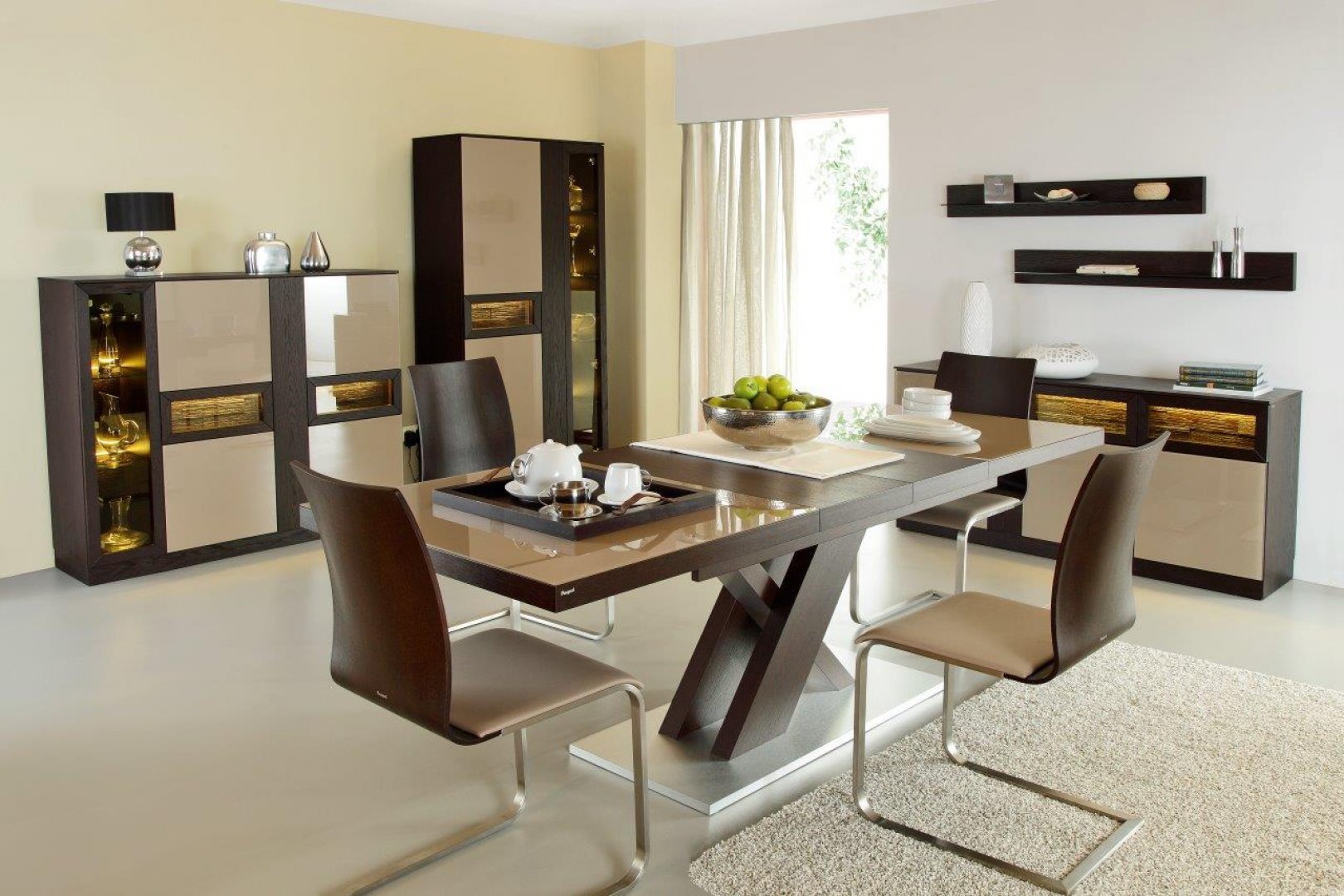 Современные столы для гостиной