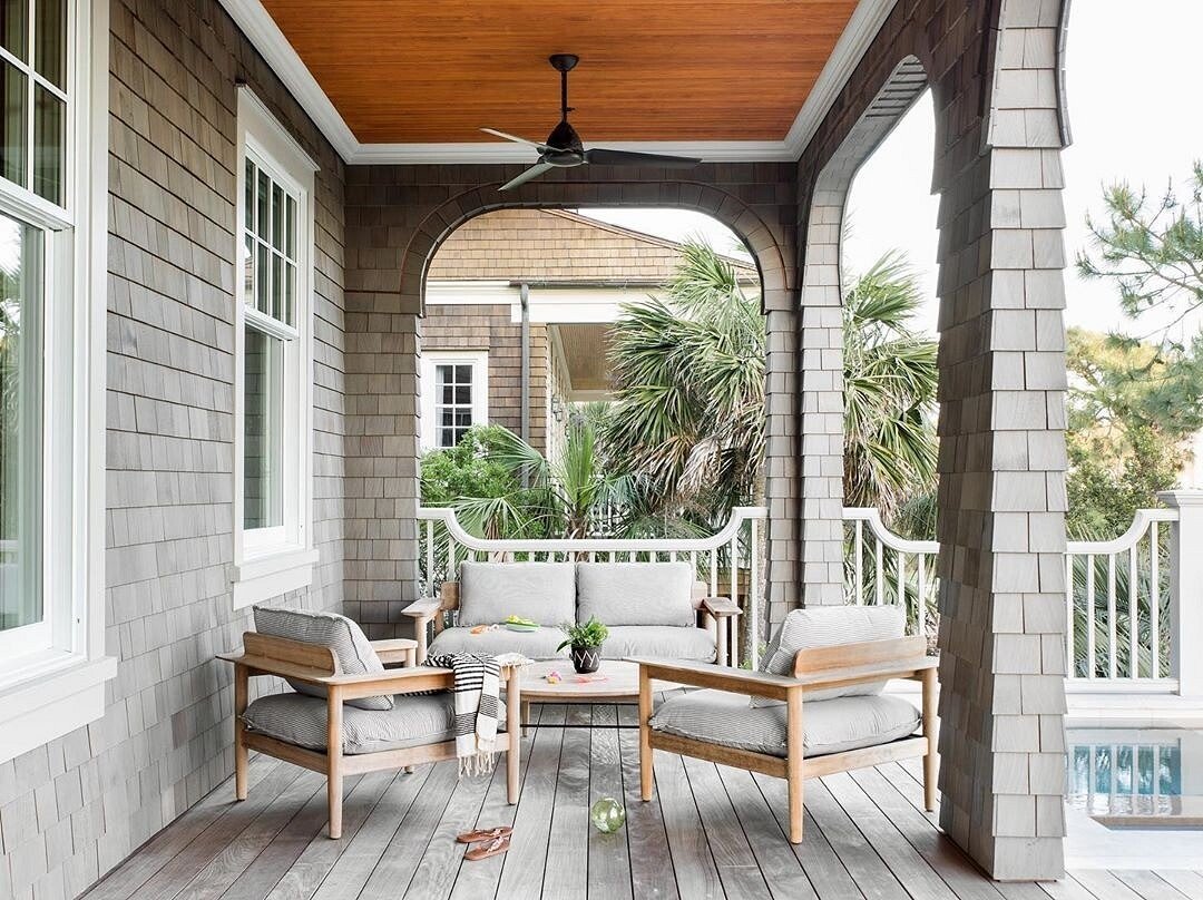 Ступеньки на террасу